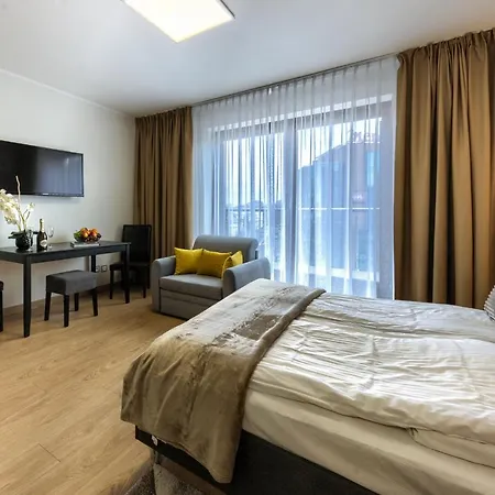 Alibi Apartments Вроцлав Екстер'єр фото