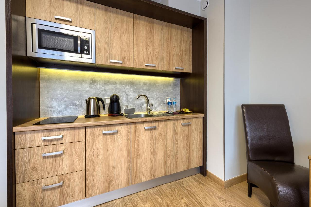 Alibi Apartment